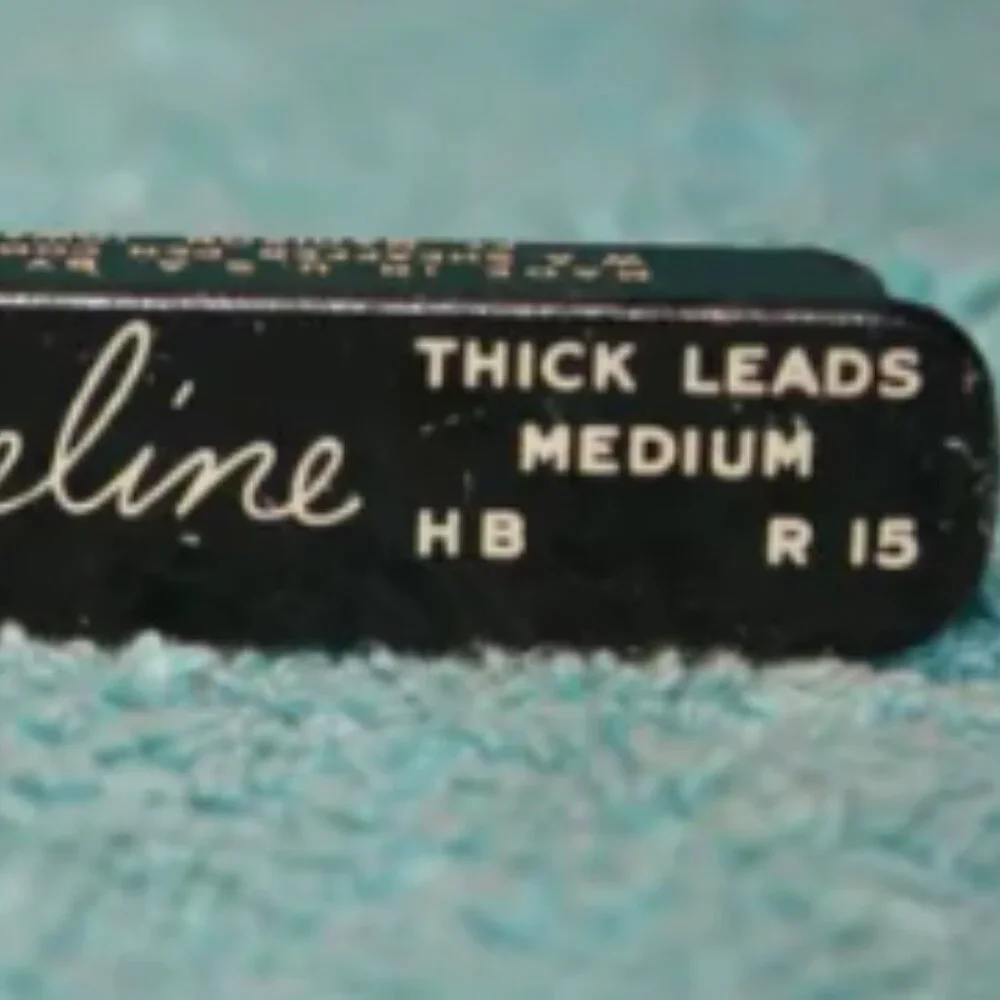 Vintage Sheaffer's Fineline Thick Lead Tin Medium Lead R15 - HB